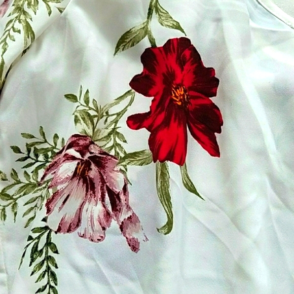 Cold Shoulder Floral Print Romper With Tie Sleeves - Picture 5 of 11